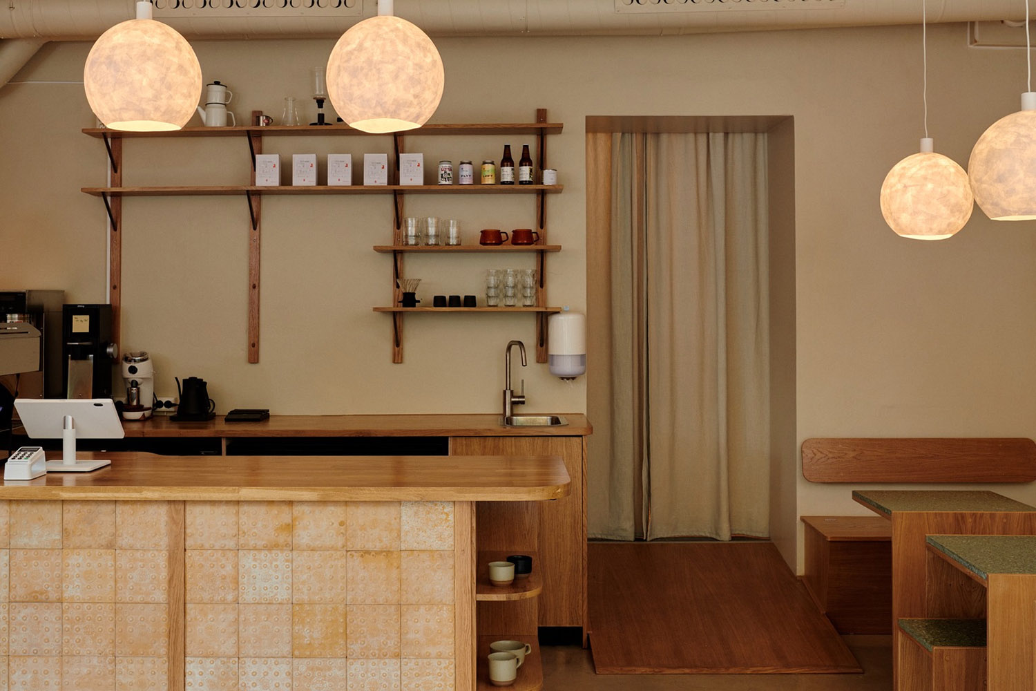 Nice coffee and local brands: Kuro.
