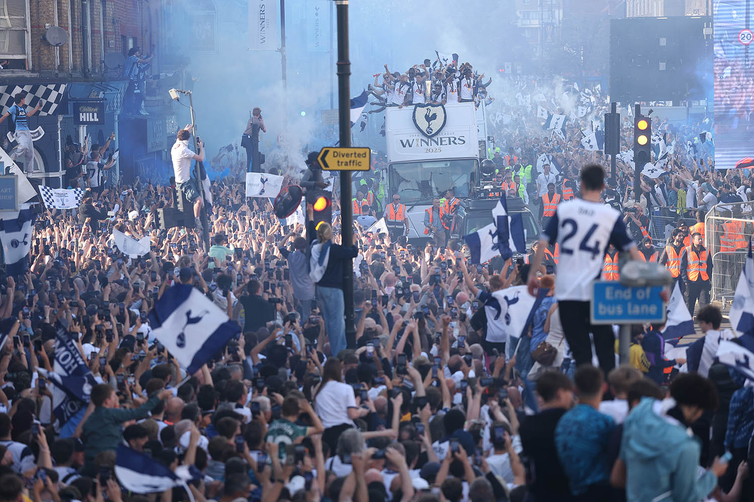 Fanfare & Fanguish – Premier League Matchweek 38