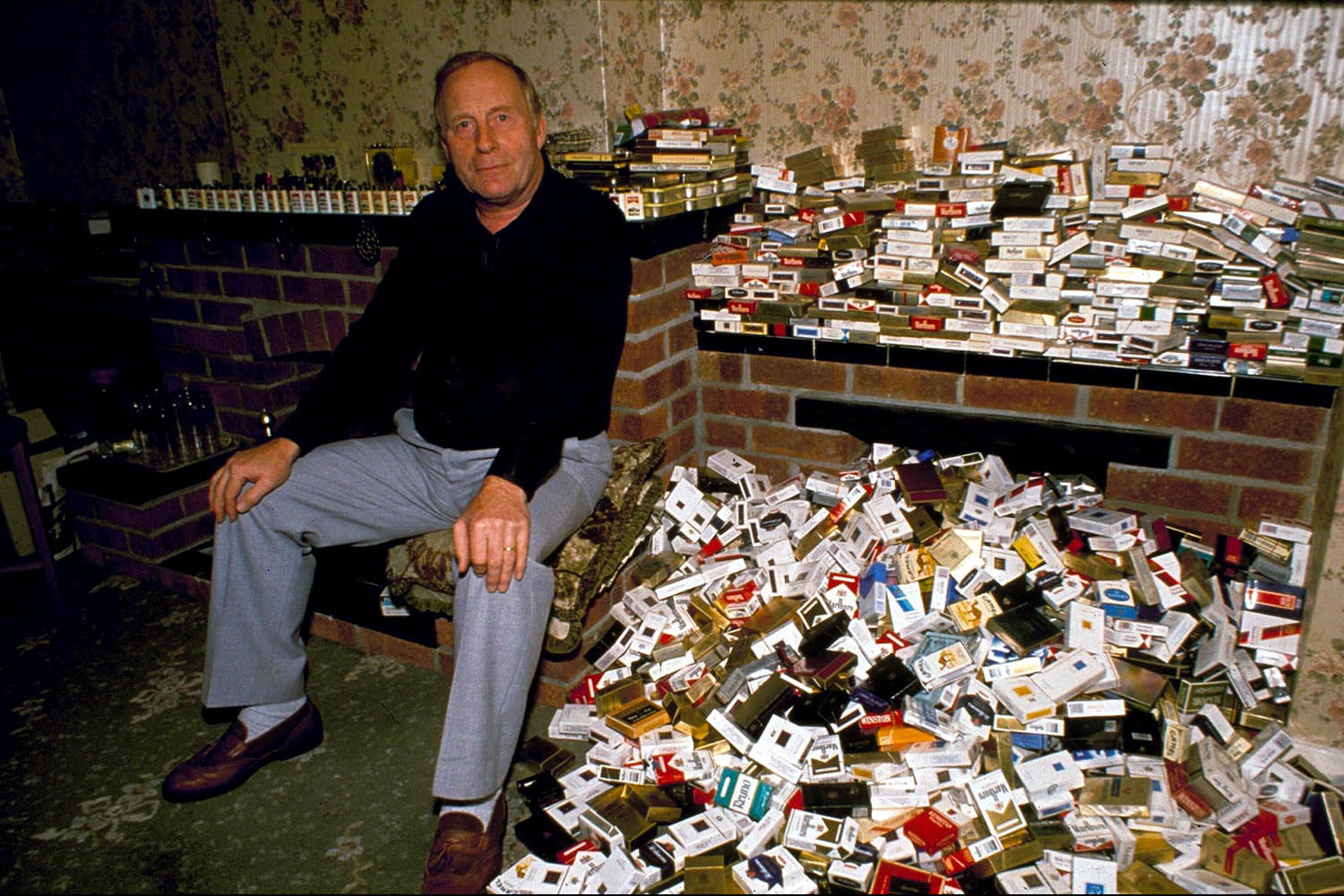 Allen Carr’s 1980s book is now helping vapers kick nicotine