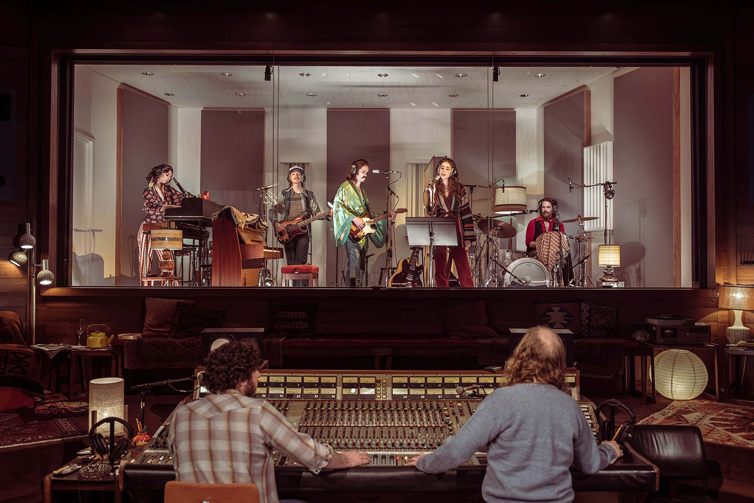 Stereophonic: Anatomy of a band on the brink