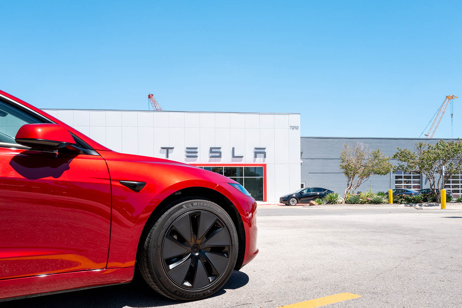Tesla could end up like Ford: losing its pole position to dull rivals