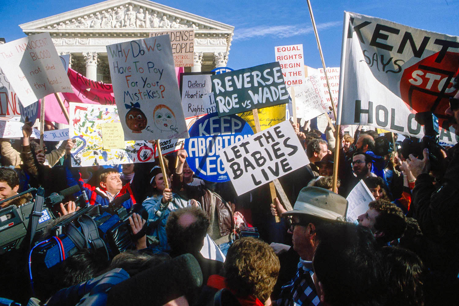 US groups escalate support for UK anti-abortion protesters