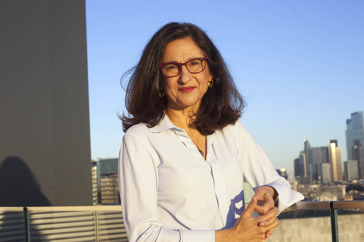 PM enlists Whitehall fixer and top economist to bolster team