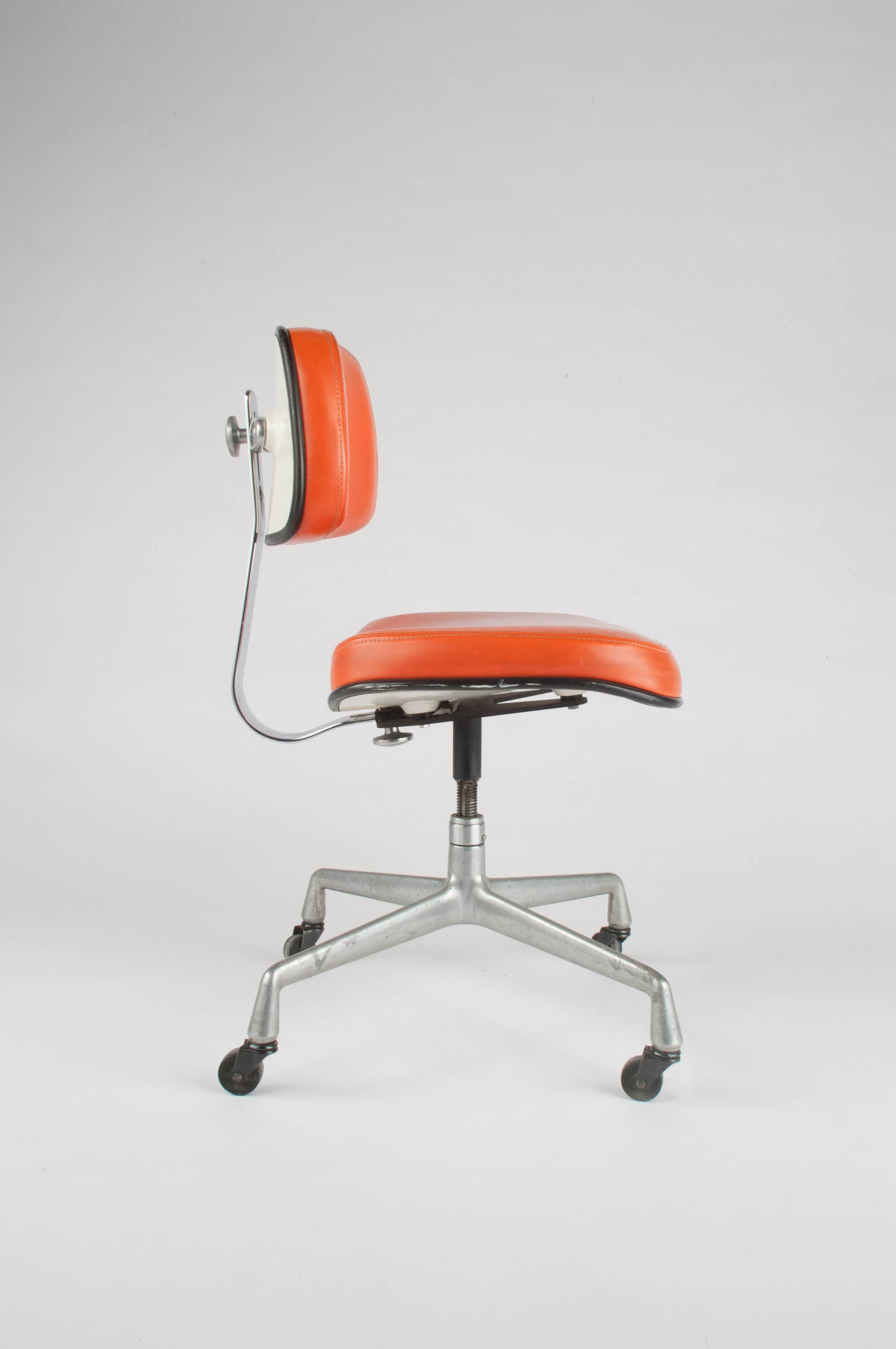 © 2025 Eames Office, LLC. All rights reserved