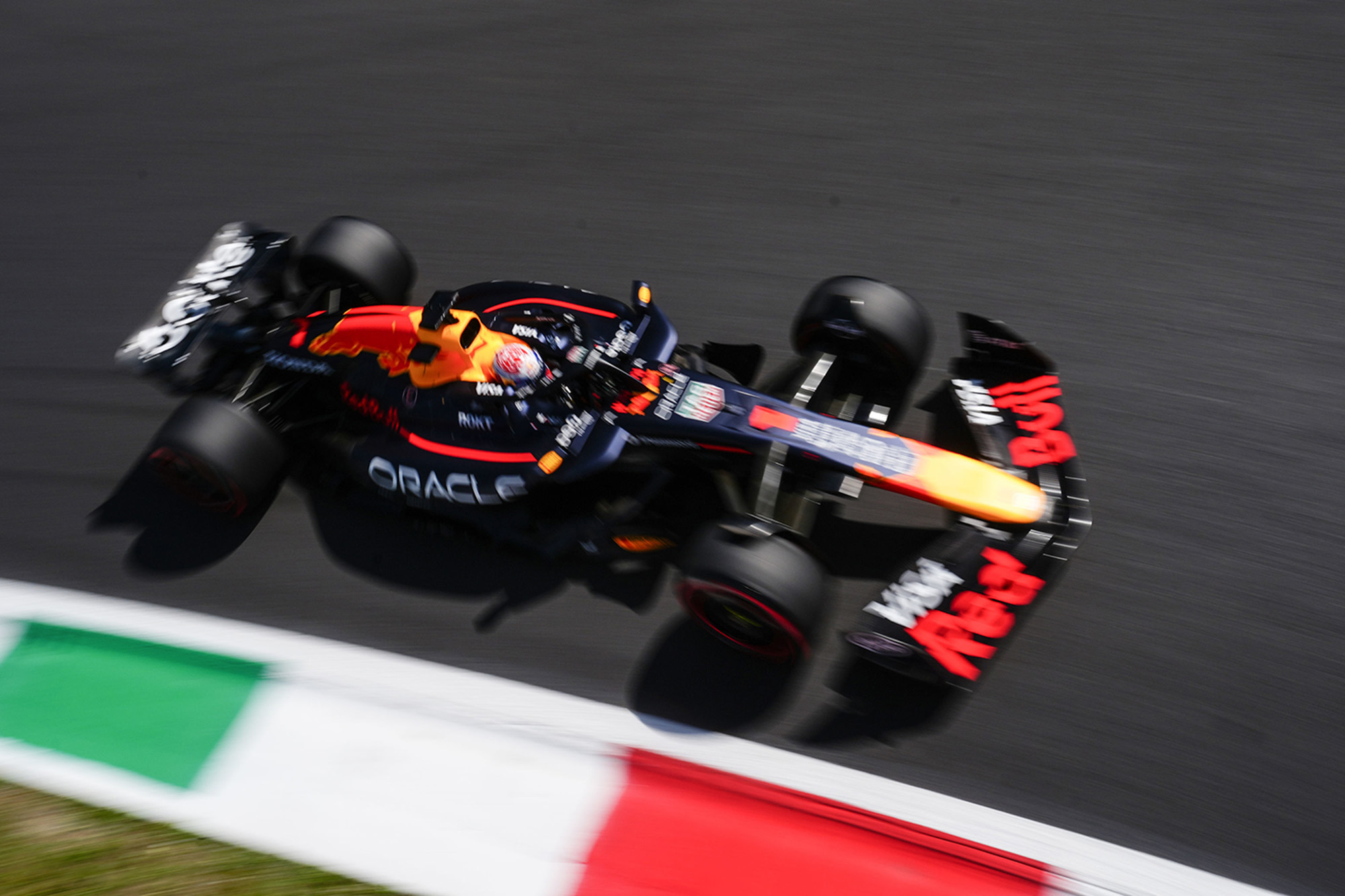 Verstappen shocks McLarens at Monza to take pole with fastest-ever F1 lap
