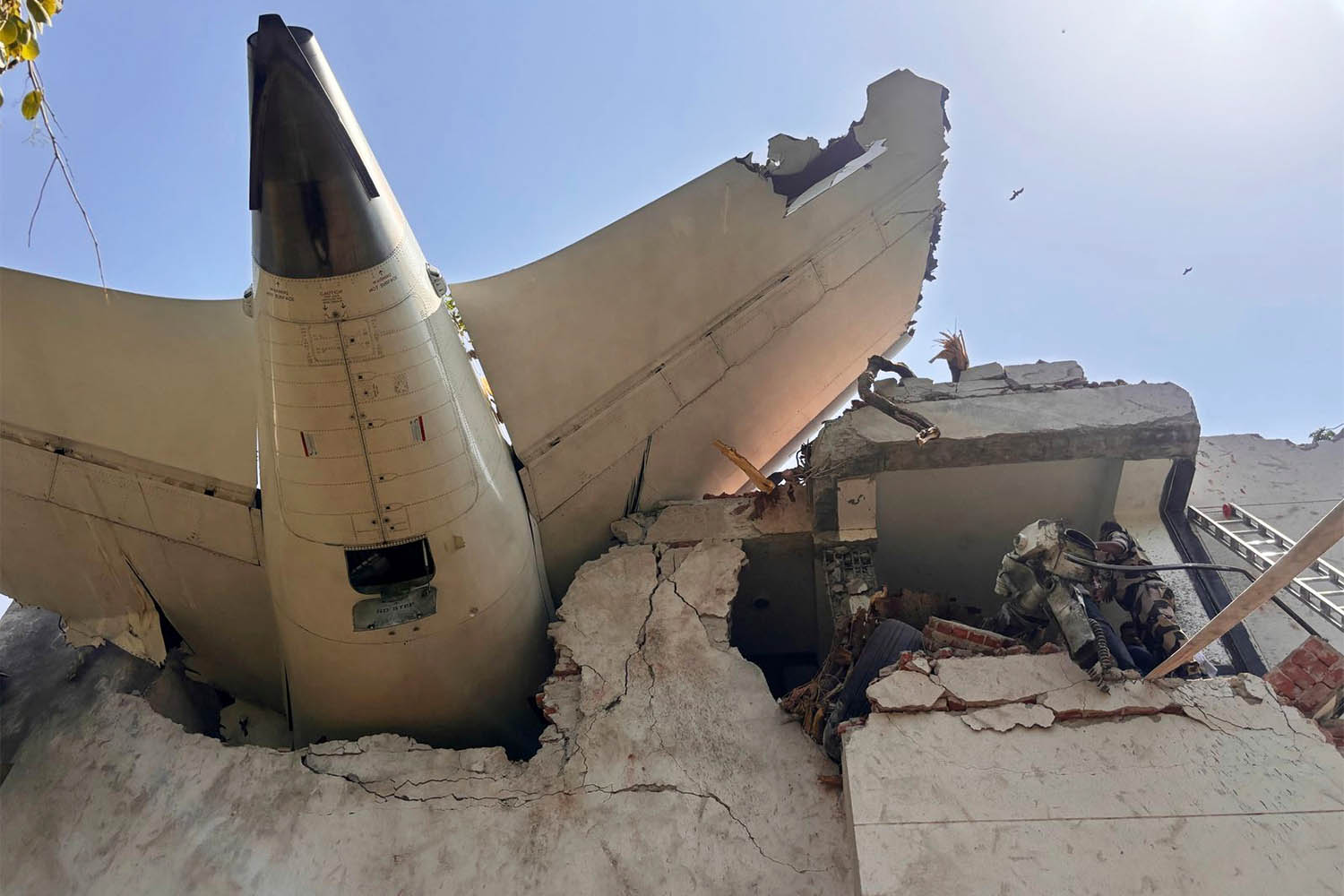 Flight 171: 'They only had a few seconds. There were no g...